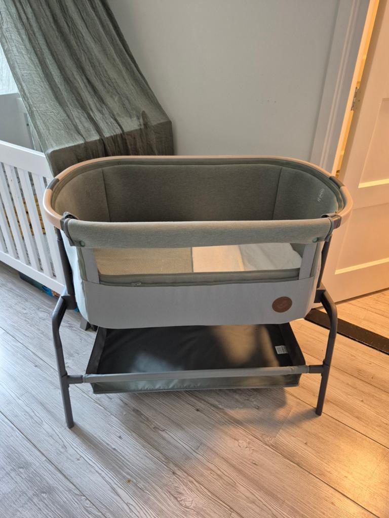 Co sleeper groen met bruin, Kinderen en Baby's, Babywiegjes en Ledikanten, Ophalen, Zo goed als nieuw, Wieg