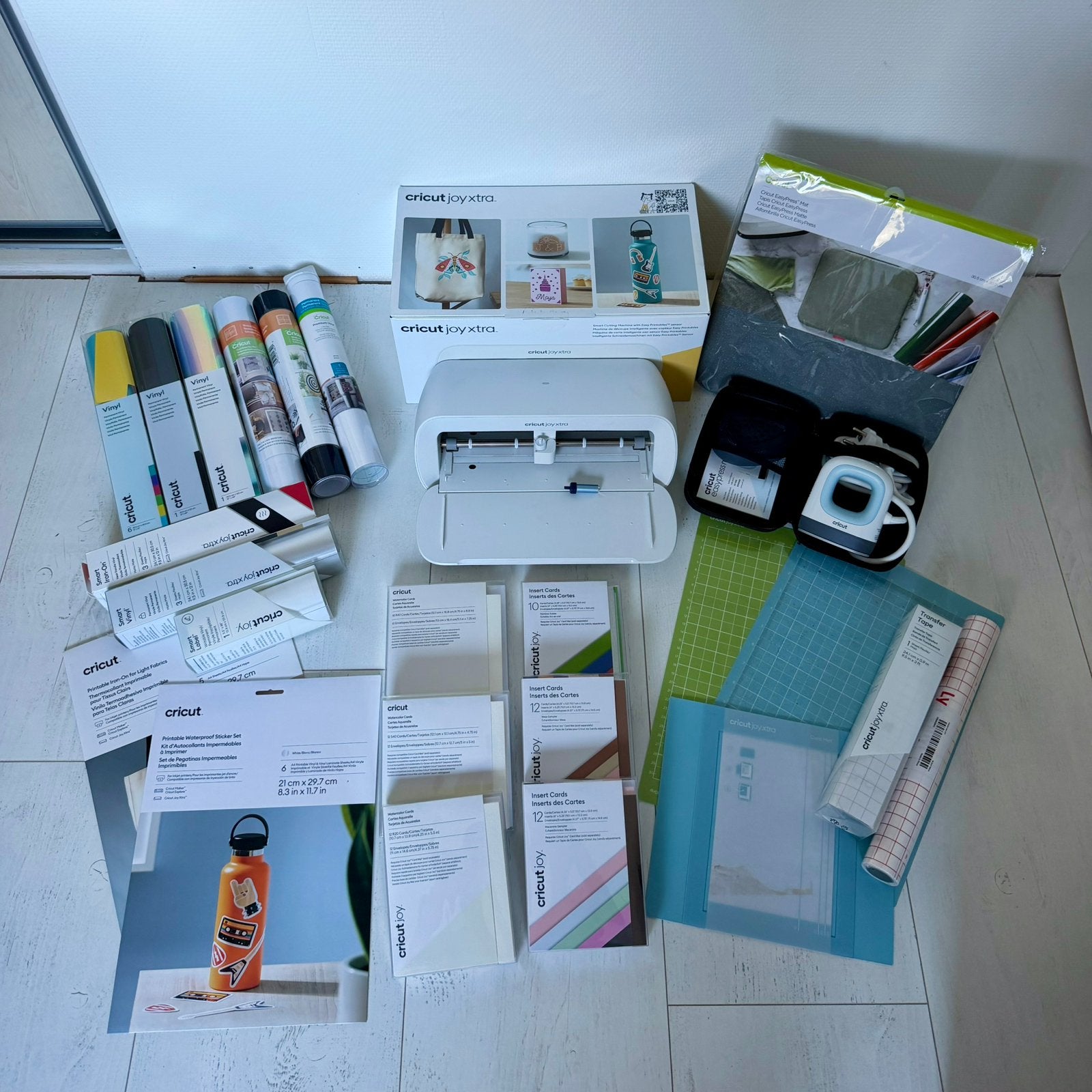 Cricut Joy Xtra + (nieuwe) EasyPress Mini + veel materiaal, Ophalen, Zo goed als nieuw, Slicemachine of Snijmachine, Cricut