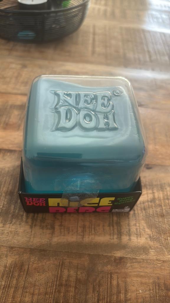 Needoh Nice Berg, Ophalen of Verzenden, Zo goed als nieuw
