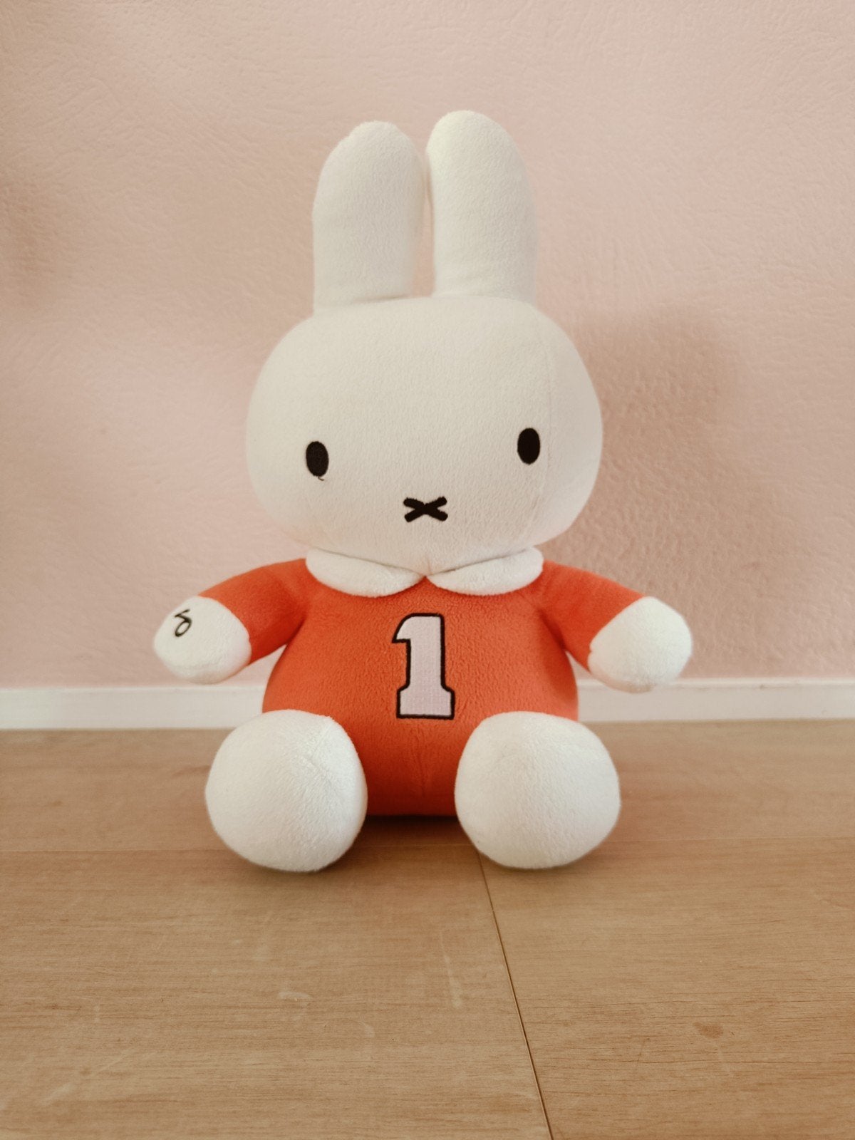 Oranje Nijntje knuffel met nummer 1 shirt, Oranje, Konijn, Nijntje, Ophalen of Verzenden