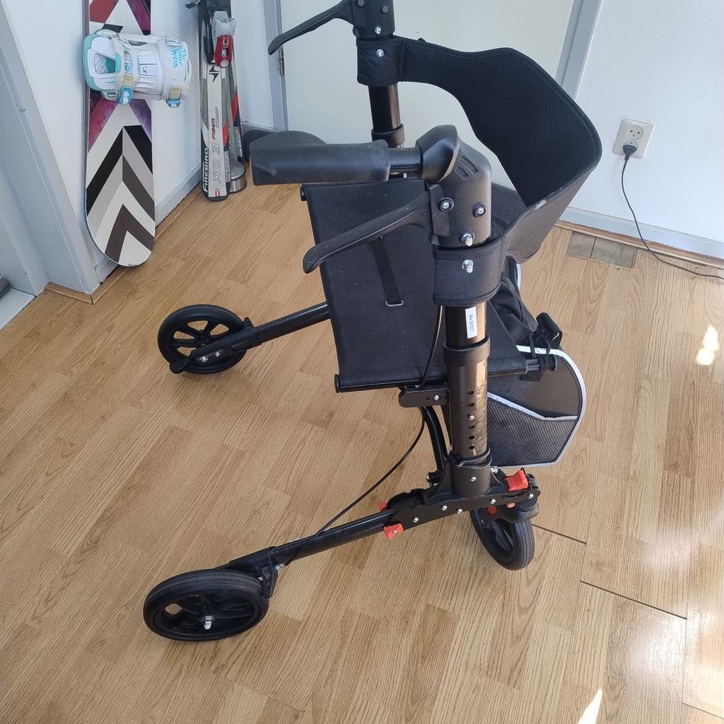 Rollator Rovera Mobility, Diversen, Rollators, Ophalen, Opvouwbaar, Zo goed als nieuw