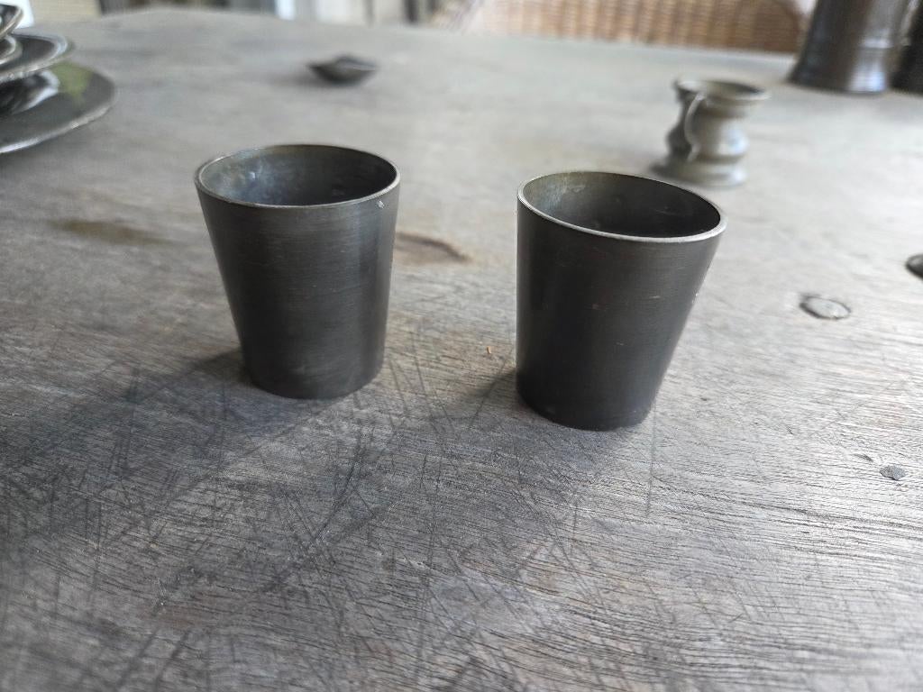 Tinnen bekertjes 2 stuks #15, Antiek en Kunst, Antiek | Tin, Ophalen of Verzenden