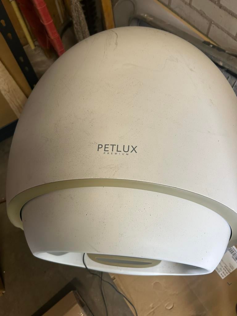 Petlux zelfreinigende kattenbak, Ophalen of Verzenden, Zo goed als nieuw