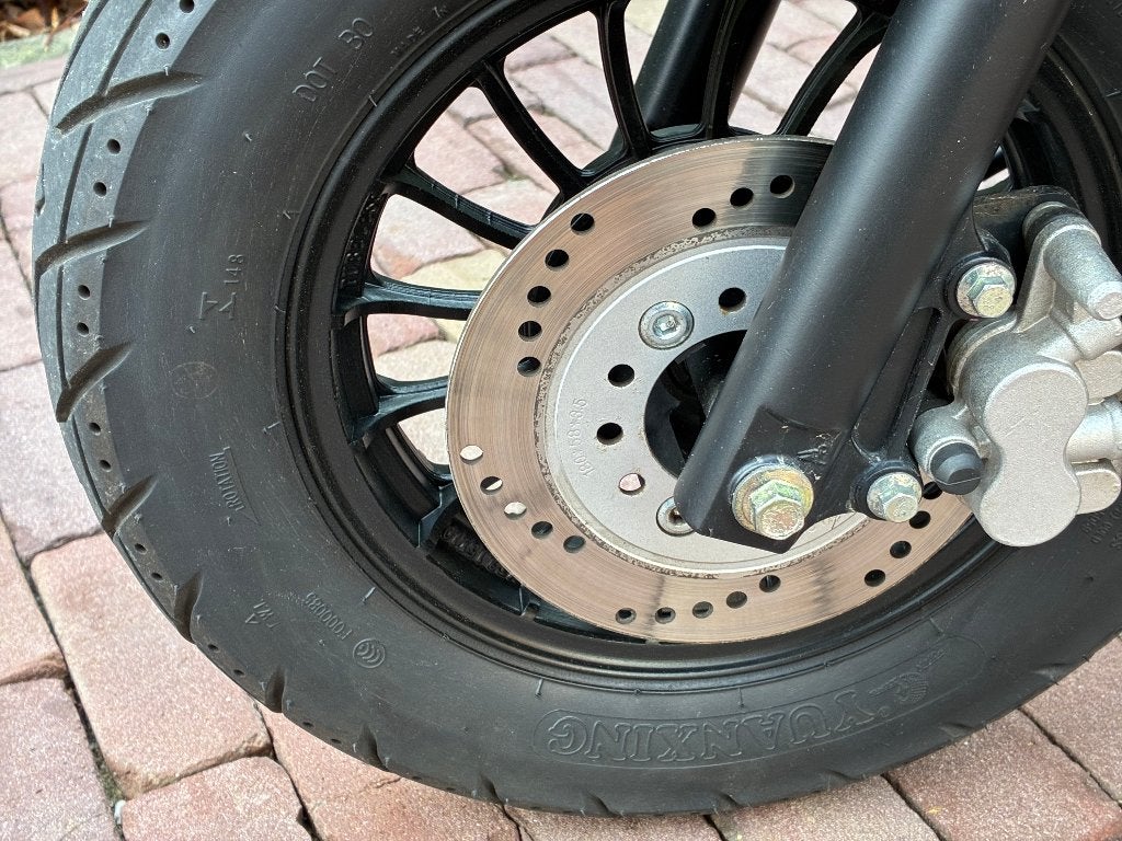 Foto 19 van Scooter 45km La souris Sourini R BJ 2023 in goede staat €725