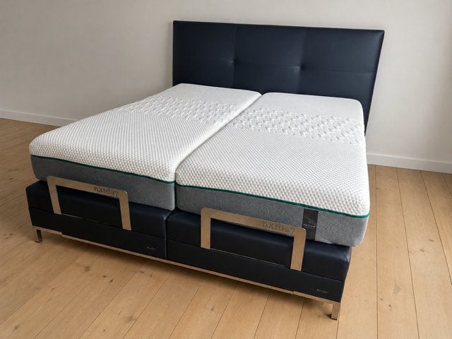 GRATIS Boxspring 180x210cm excl. matrassen, Huis en Inrichting, Slaapkamer | Bedden, Ophalen, Gebruikt, Blauw, 210 cm