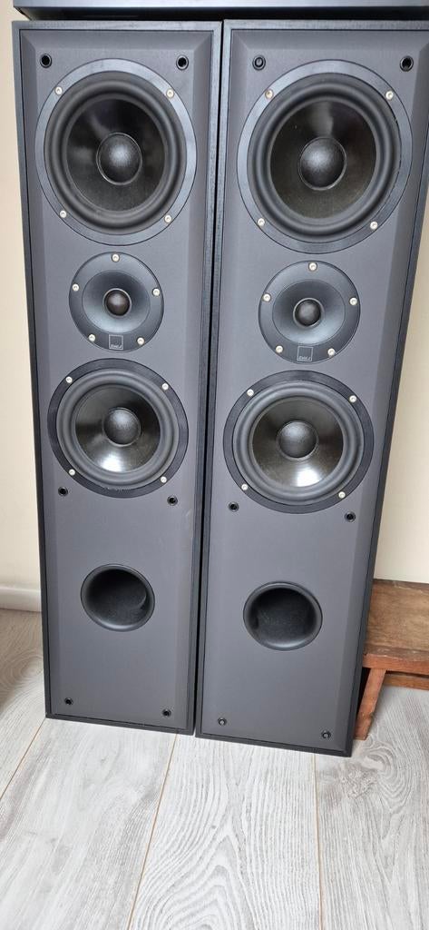 Dali Blue 5005, Zo goed als nieuw, 120 watt of meer, Front, Rear of Stereo speakers, Ophalen
