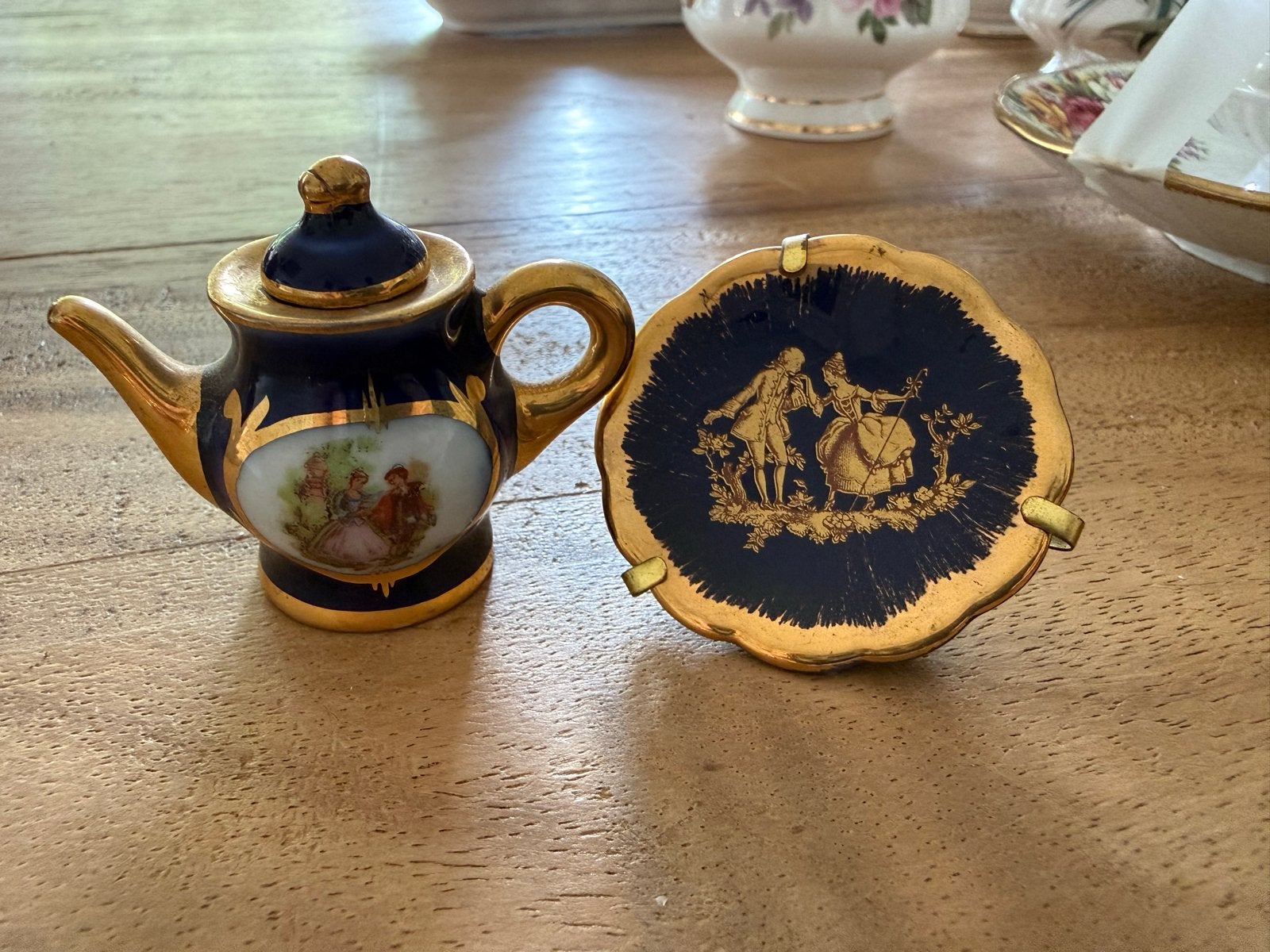 Limoges theepotje en asbakje - Kobaltblauw met goud, Ophalen