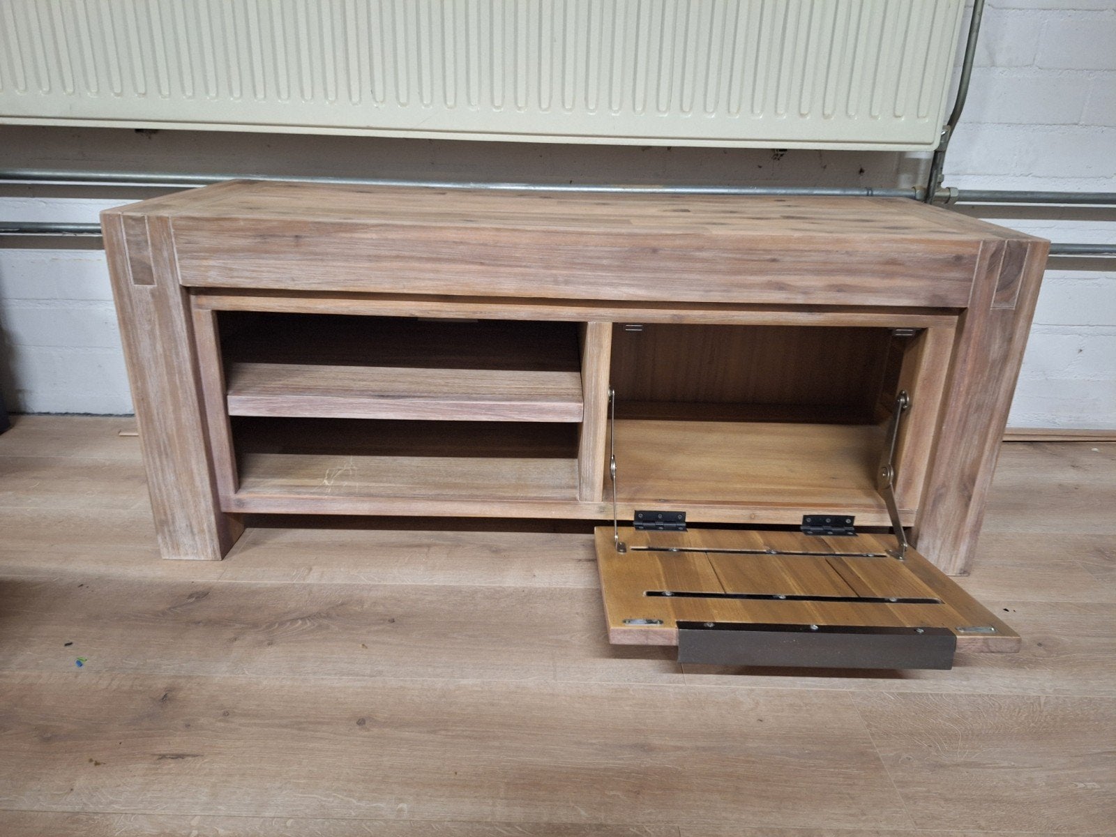 houten tv-dressoir met opbergruimte, Gebruikt, 100 tot 150 cm, Ophalen of Verzenden, Minder dan 100 cm