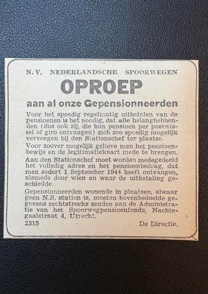Oude advertentie NS ‘Oproep gepensioneerden’ (1945, Verzamelen, Ophalen of Verzenden, Gebruikt, Trein