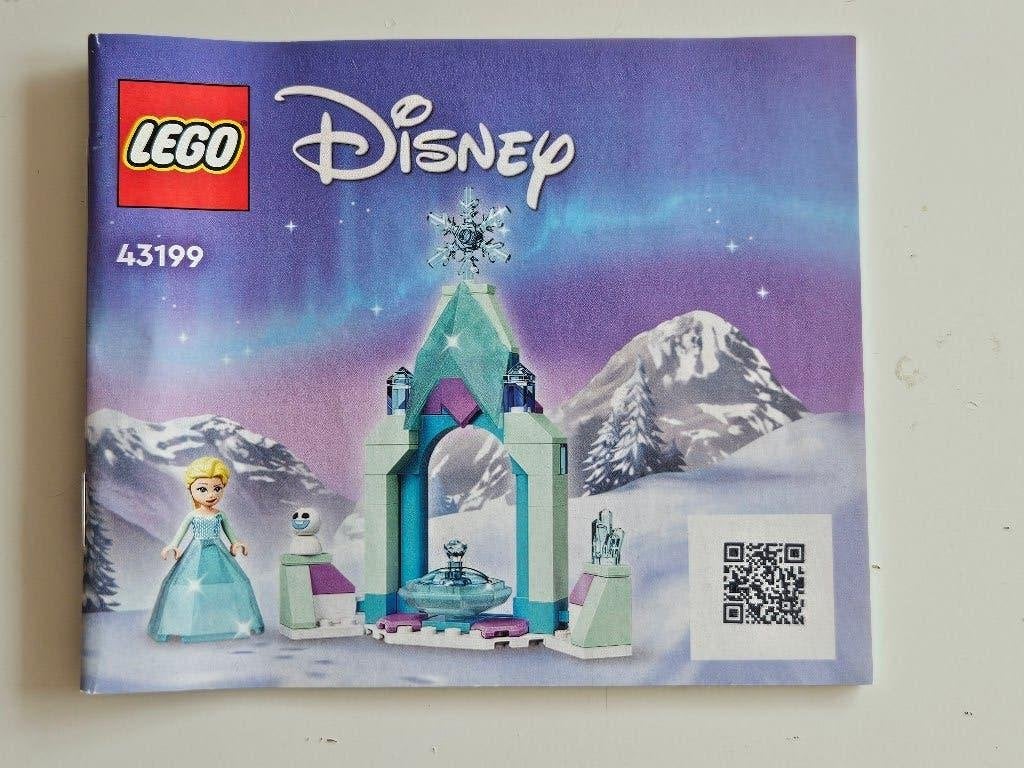 Lego Disney Princess 43199 Binnenplaats van Elsa's Kasteel, Compleet, Lego, Ophalen of Verzenden, Zo goed als nieuw