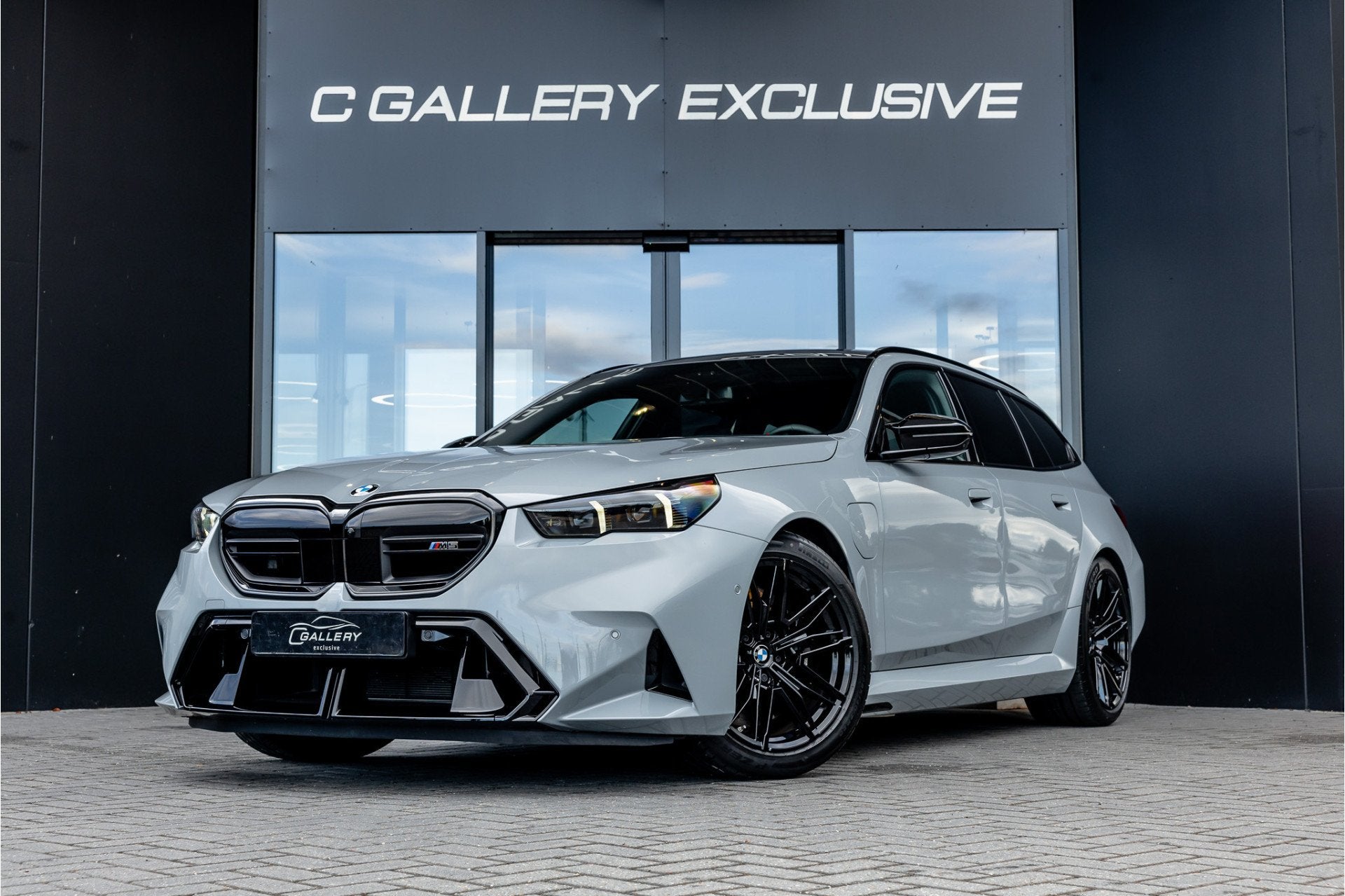 BMW 5 Serie Touring M5 - Panorama | Bowers & Wilkins | Brook, Dealer onderhouden, Gebruikt, 2000 kg, 4395 cc