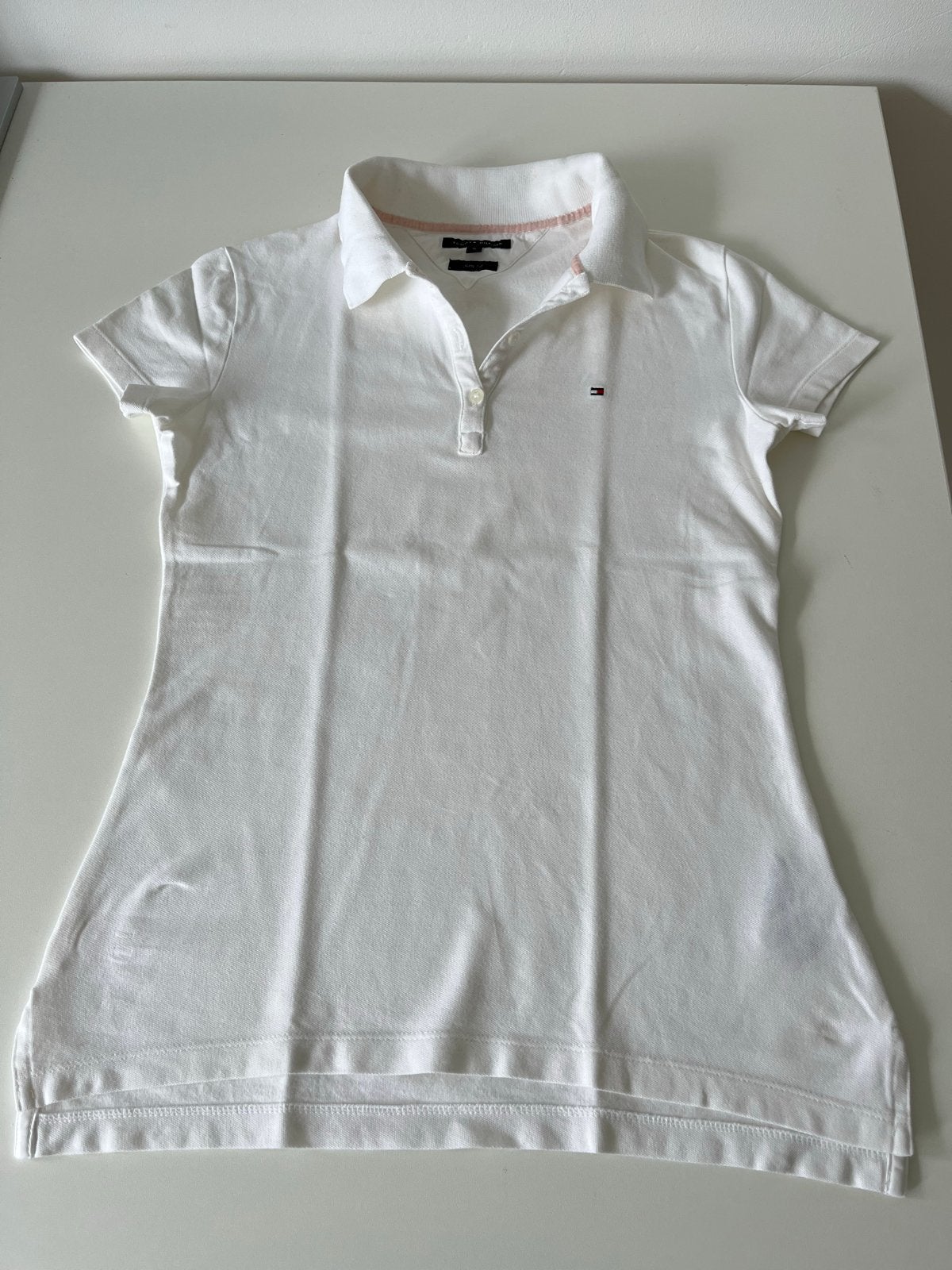Tommy Hilfiger Slim Fit Polo - Maat S - NIEUW, Kleding | Dames, T-shirts, Wit, Nieuw, Ophalen of Verzenden, Korte mouw