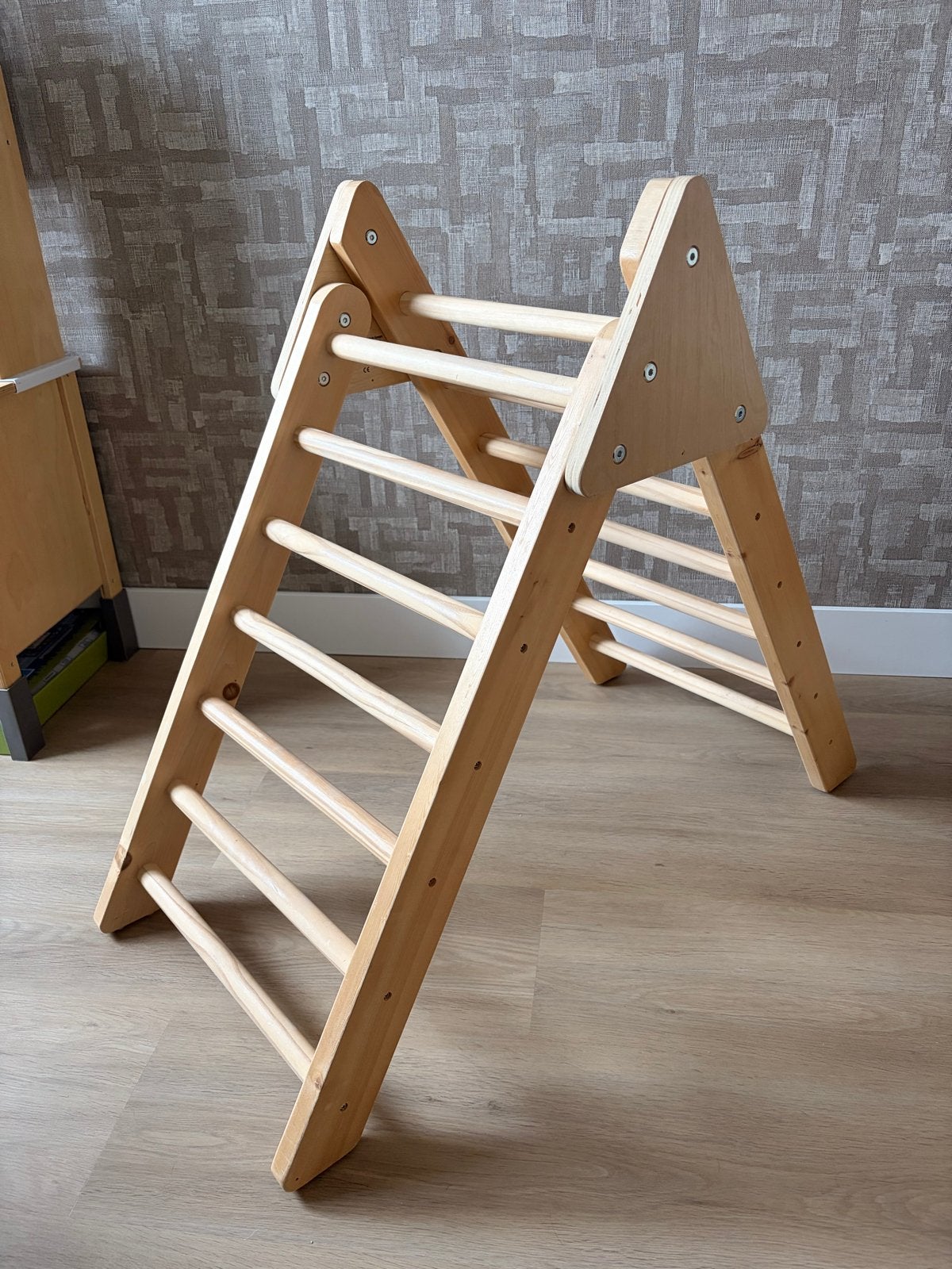 Nette houten peuter klimrek met minimale sporen, Ophalen, Zo goed als nieuw, Klimwand