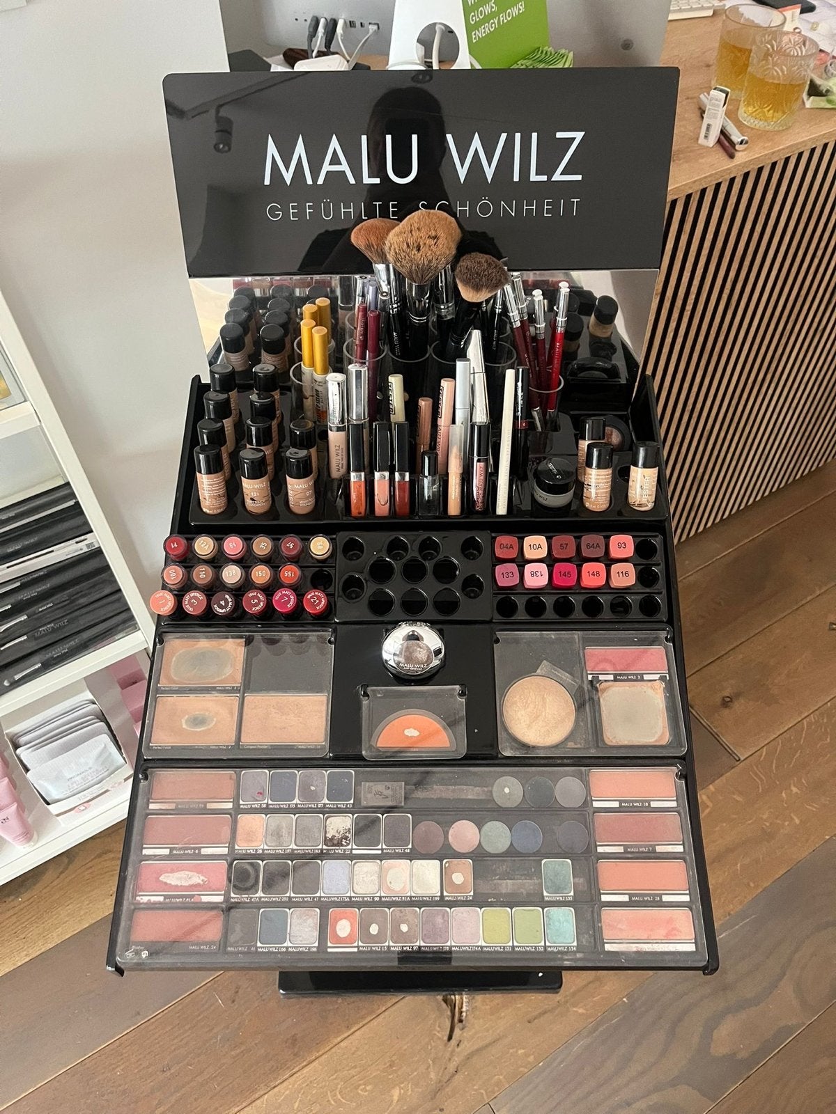 Malu Wilz make-up display - Inhoud niet te koop, Ophalen, Gebruikt, Toebehoren