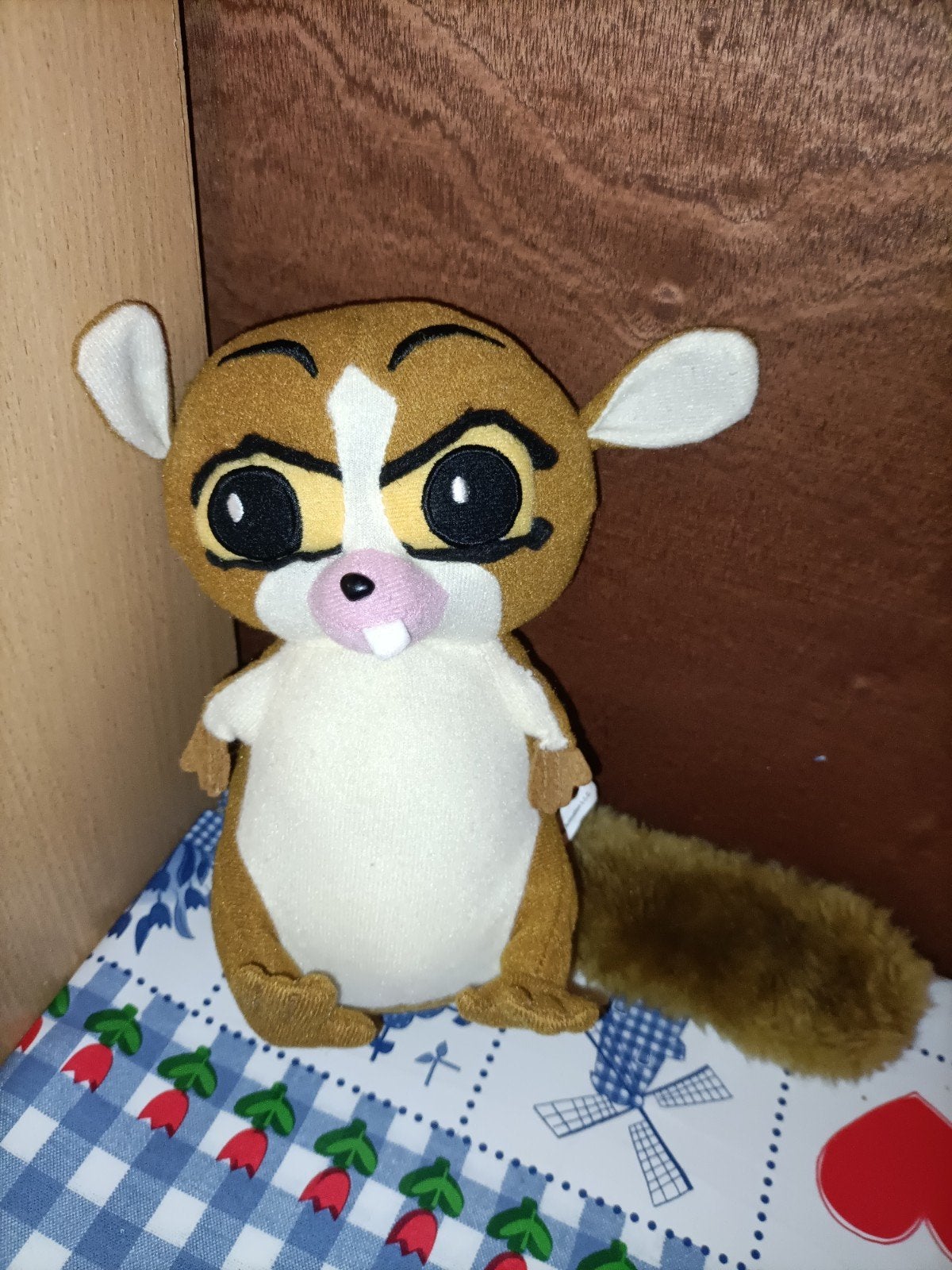 Mort knuffel Madagascar 19 cm groot, Ophalen of Verzenden, Zo goed als nieuw, Overige typen