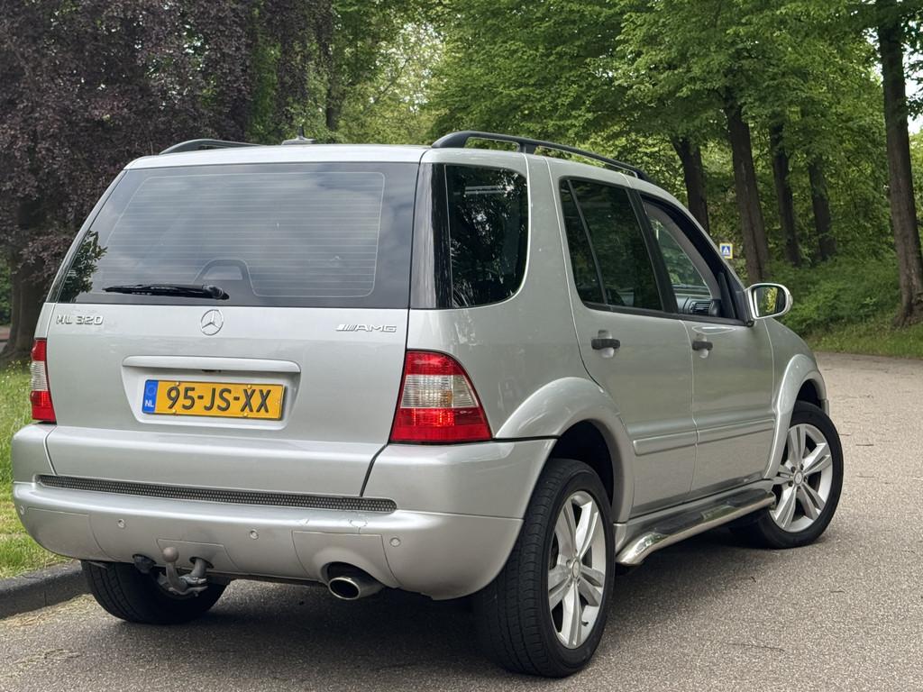 Mercedes-Benz M-Klasse ML 320 V6 FACELIFT , AMG UITVOERING, Auto's, Automaat, Gebruikt, 138 €/maand, Bedrijf