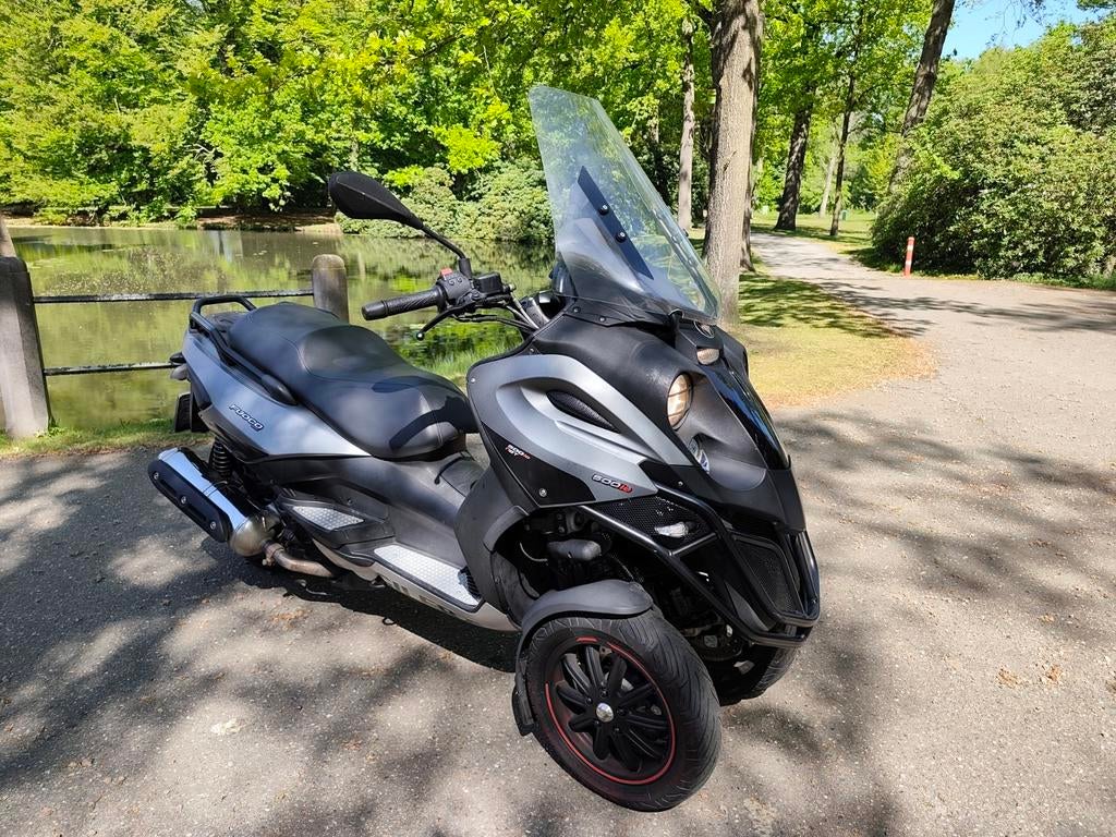 Gilera fuoco 500cc IE / te rijden met autorijbewijs, Motoren, Scooter, Gilera, Automaat, 1 cilinder