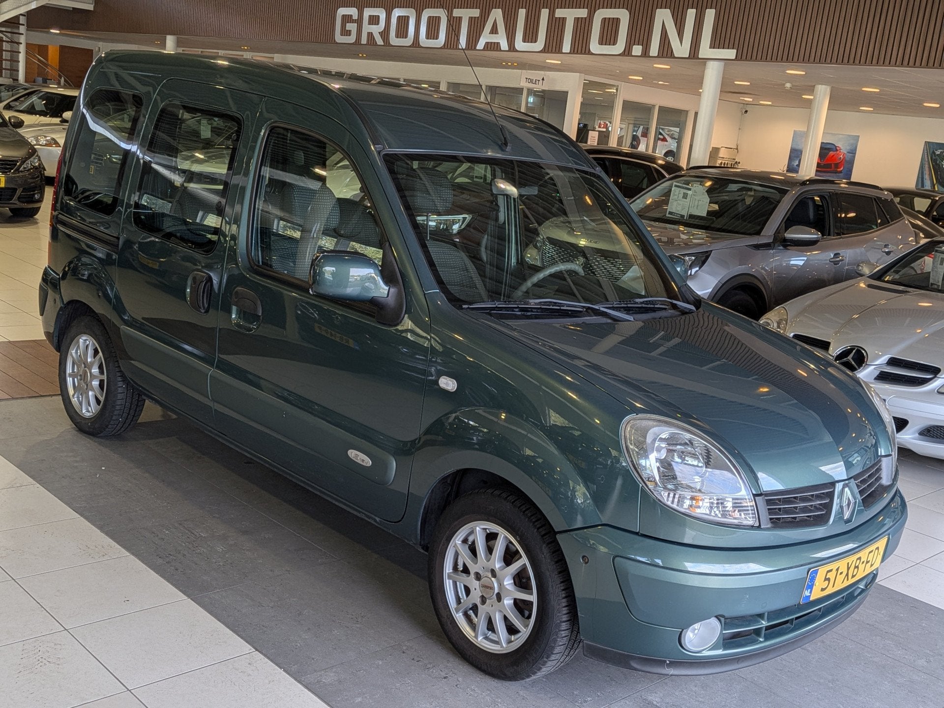 Renault Kangoo 1.6-16V Privilège Airco, Trekhaak, Stuurbekr, Auto's, Stof, Gebruikt, 4 cilinders, 49 €/maand