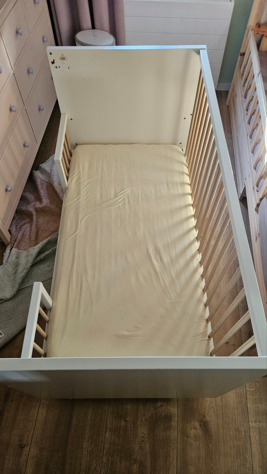 Kidsmill Ledikant 70x140 om te bouwen naar juniorbed, Kinderen en Baby's, Ophalen, Gebruikt, Ledikant