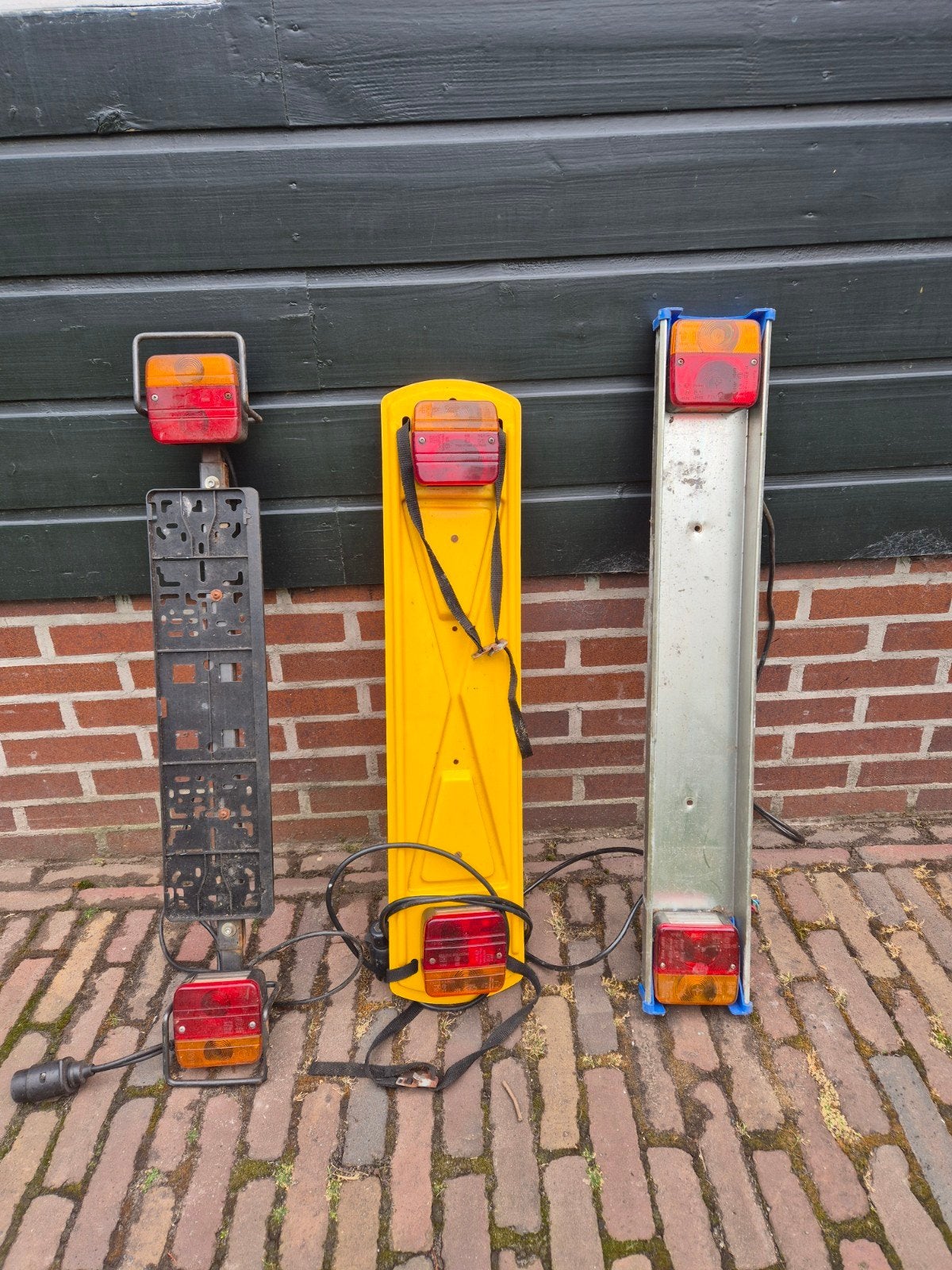 Verlichtings balken voor aanhangers e.d, Ophalen