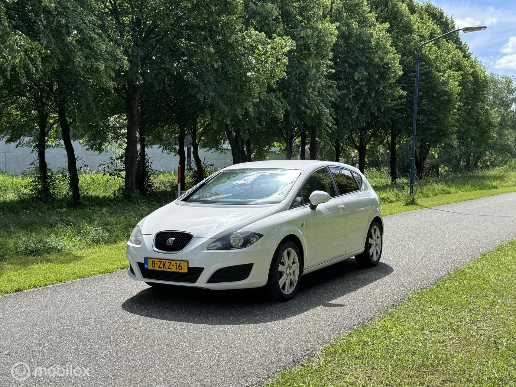 Seat Leon 1.4*AIRCO*ELEK. RAMEN*TREKHAAK*5 DRS*NEW APK, Auto's, Voorwielaandrijving, Gebruikt, 4 cilinders, Leon
