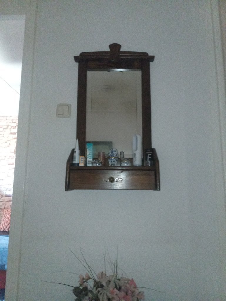 Wooden mirror with a small shelf and a drawer, Ophalen, Minder dan 50 cm, Gebruikt, Minder dan 100 cm
