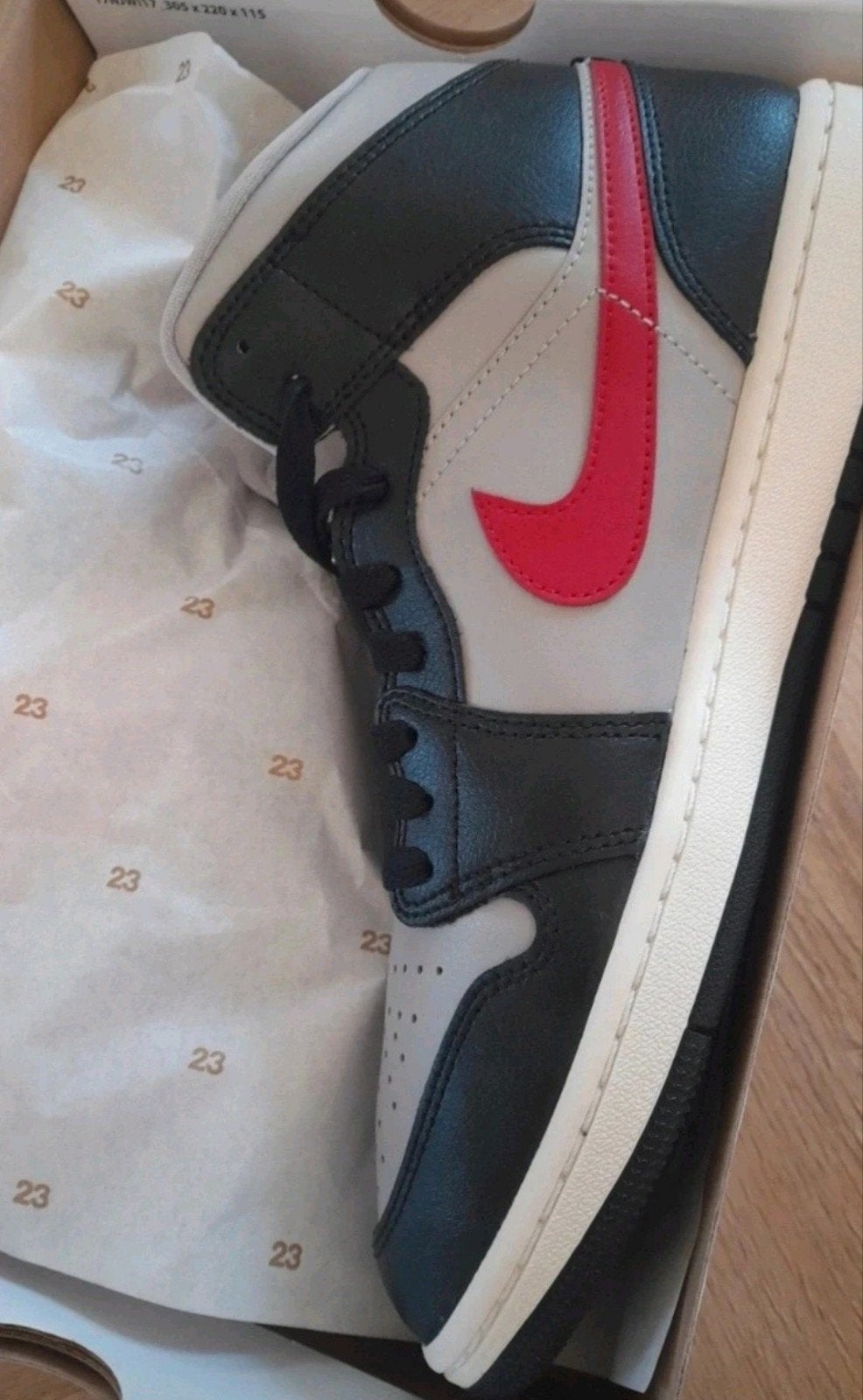 Nike jordan 1 mid se maat 42 nieuw!, Nike Air Jordan, Nieuw, Ophalen of Verzenden, Sneakers of Gympen