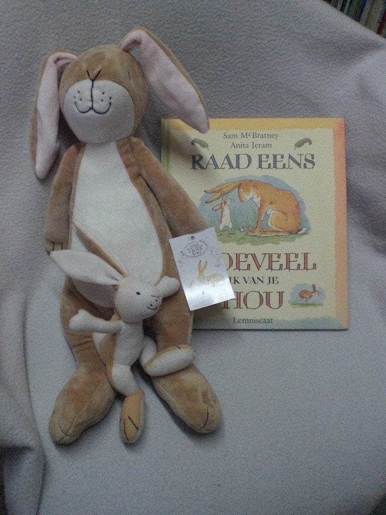 Raad eens hoeveel ik van je hou Grote haas (label) Hazeltje, Ophalen of Verzenden, Zo goed als nieuw, Overige typen, Middelgroot (20 tot 80 cm)