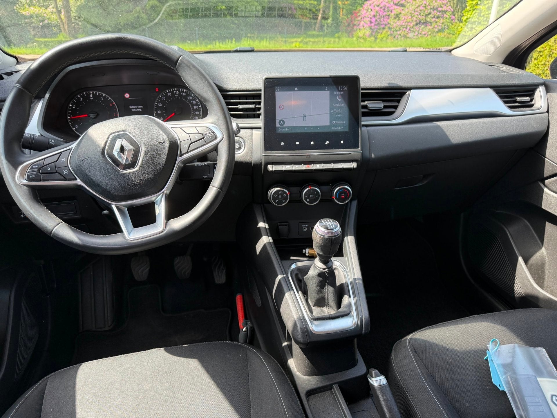 Renault Captur 1.0 TCe 100 Bi-Fuel Zen LPG € 1,10 L ! AC N, Auto's, Voorwielaandrijving, Dealer onderhouden, Stof, Gebruikt