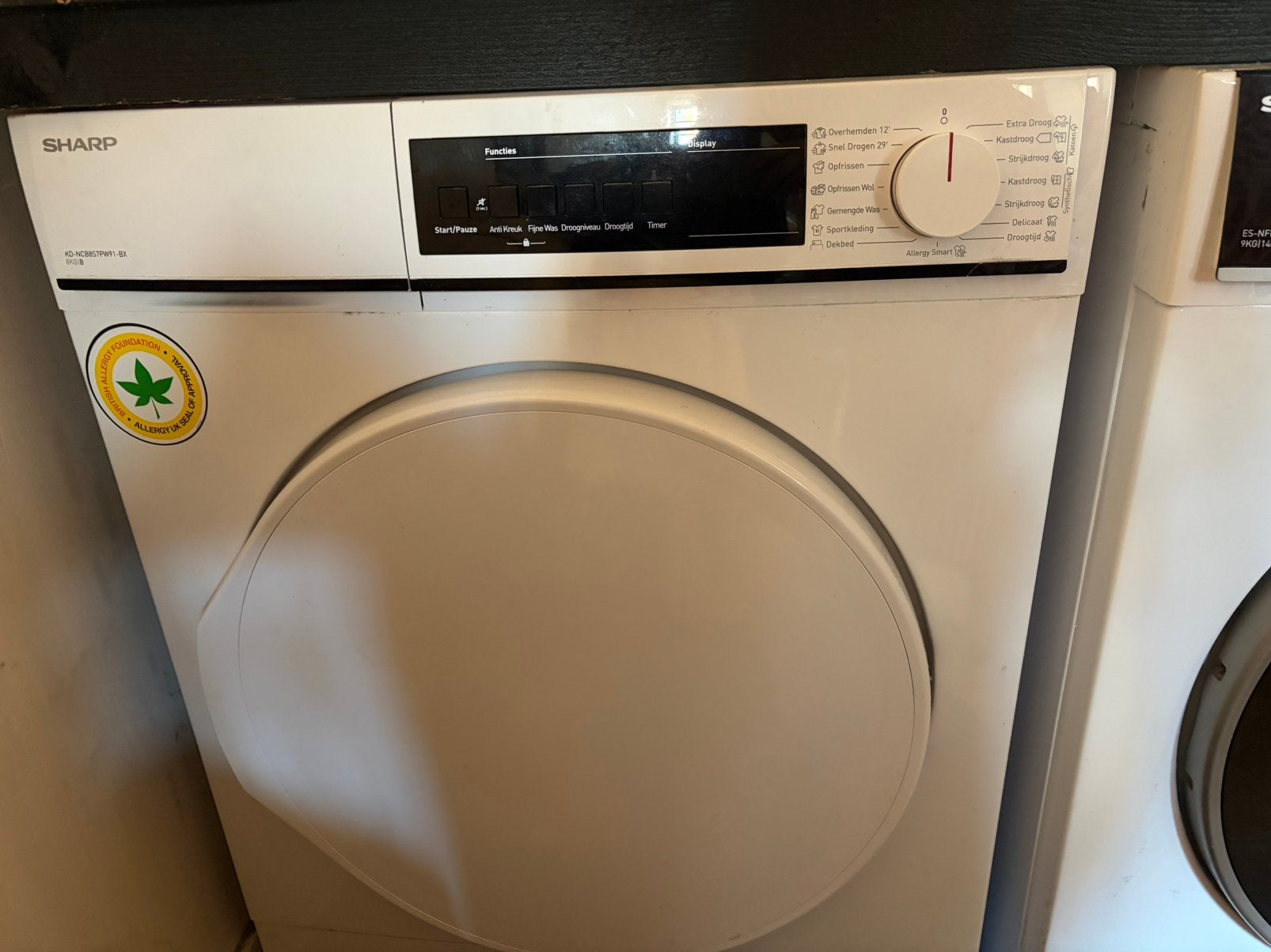 Sharp droger, defect!, Ophalen, 6 tot 8 kg, Zo goed als nieuw, 85 tot 90 cm