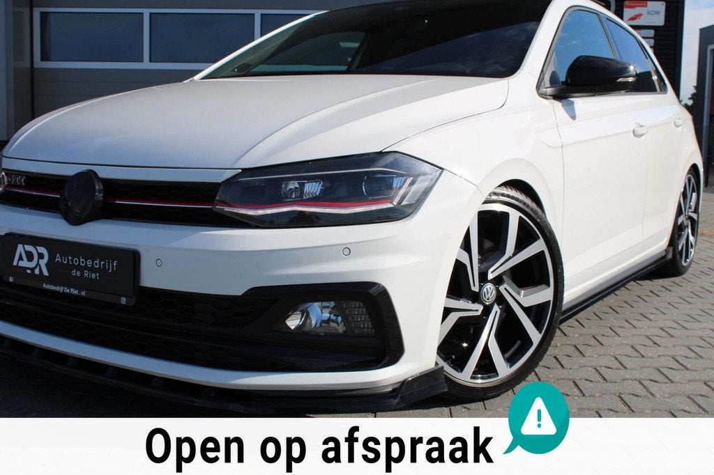 Volkswagen Polo 2.0 TSI GTI DSG|PANO|CAMERA|BEATS|MAXTON|VIR, Auto's, Stof, Gebruikt, Zwart, 4 cilinders