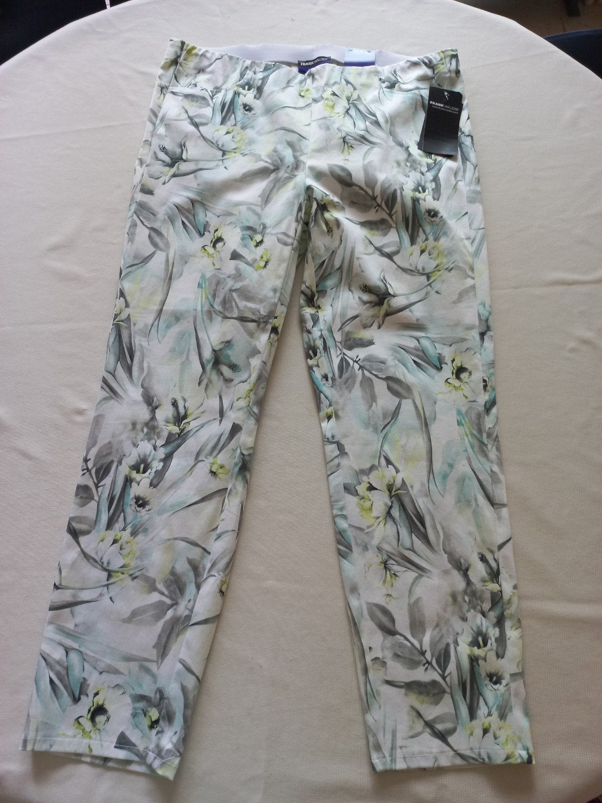 Frank Walder - Gebloemde dames capri broek - Maat 42 - Nieuw, Meerkleurig, Maat 42/44 (L), Nieuw, Ophalen of Verzenden