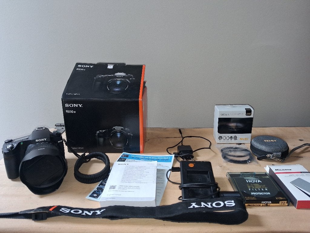 Sony RX10 IV – Complete set (1e eigenaar), Screenprotector, Ingebouwde flitser, Ophalen of Verzenden, Zo goed als nieuw
