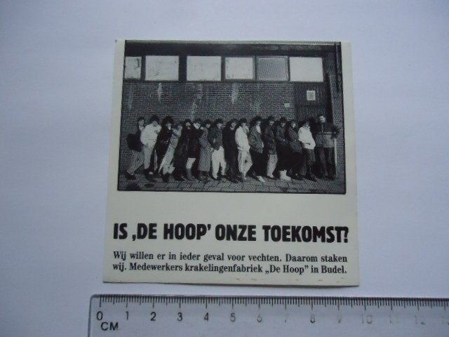 sticker 1988 Budel DE HOOP krakeling fabriek protest staking, Ophalen of Verzenden, Zo goed als nieuw
