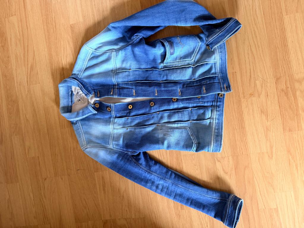 Diesel spijkerjas jogjeans stof - Maat M, Ophalen of Verzenden, Zo goed als nieuw, Maat 38/40 (M), Blauw