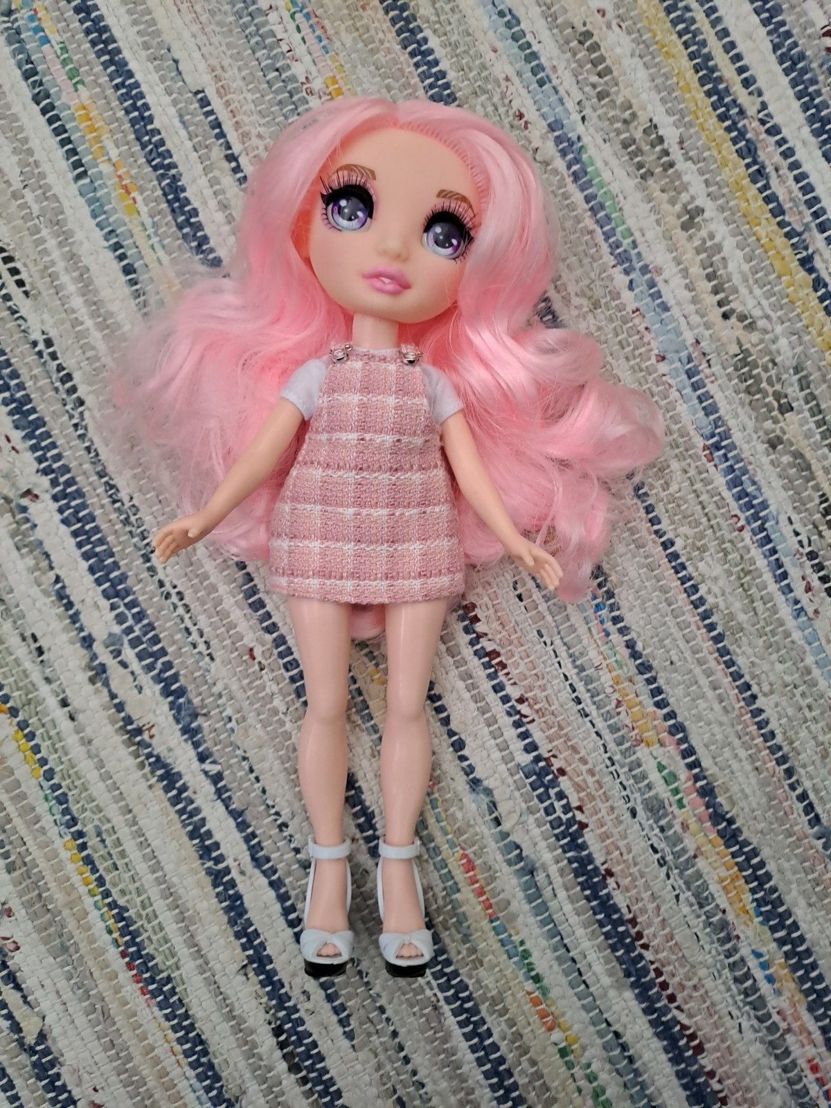 Rainbow high bella parker pop, Ophalen of Verzenden, Zo goed als nieuw