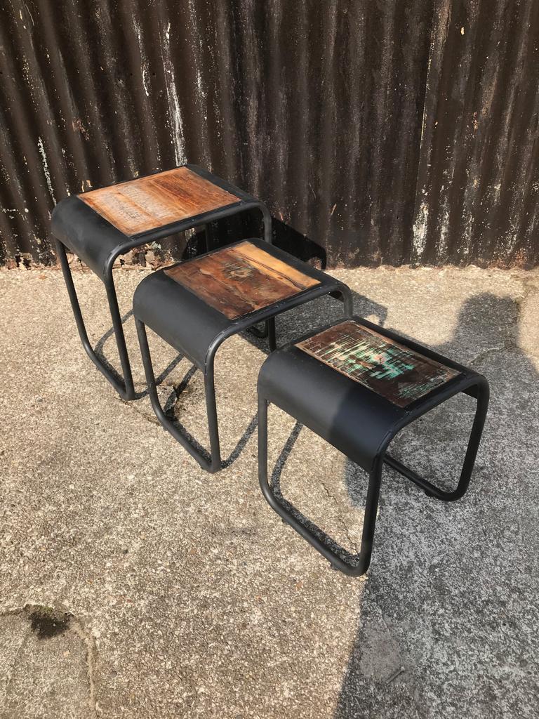 Retro industrieel kruk bijzettafel scrapwood boothout India, Overige materialen, Verburgt Vintage, Nieuw, Ophalen of Verzenden