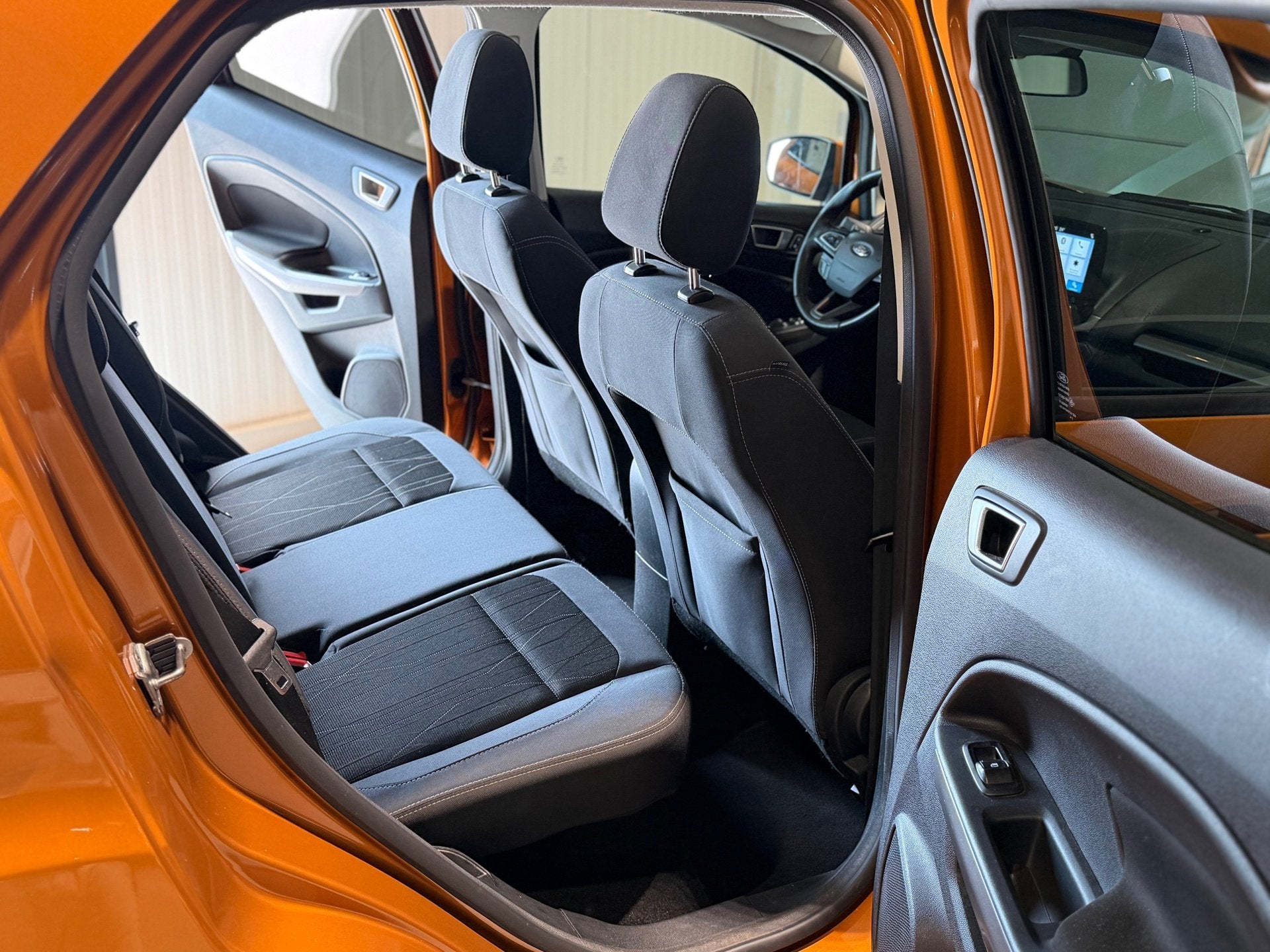 Foto 5 van Ford EcoSport 1.0 EcoBoost Titanium Automaat |NAVI|PCD|LMV|