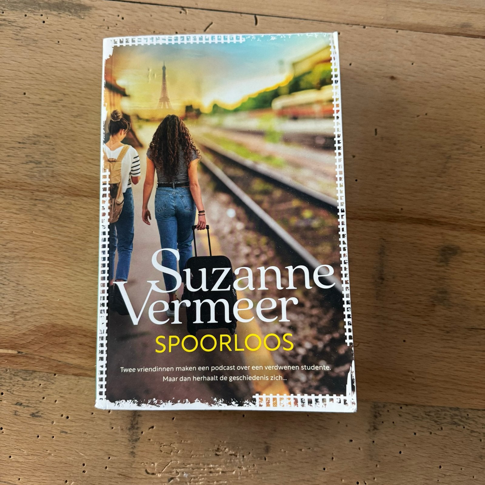 Suzanne Vermeer - Spoorloos, Ophalen of Verzenden, Gelezen, Nederland