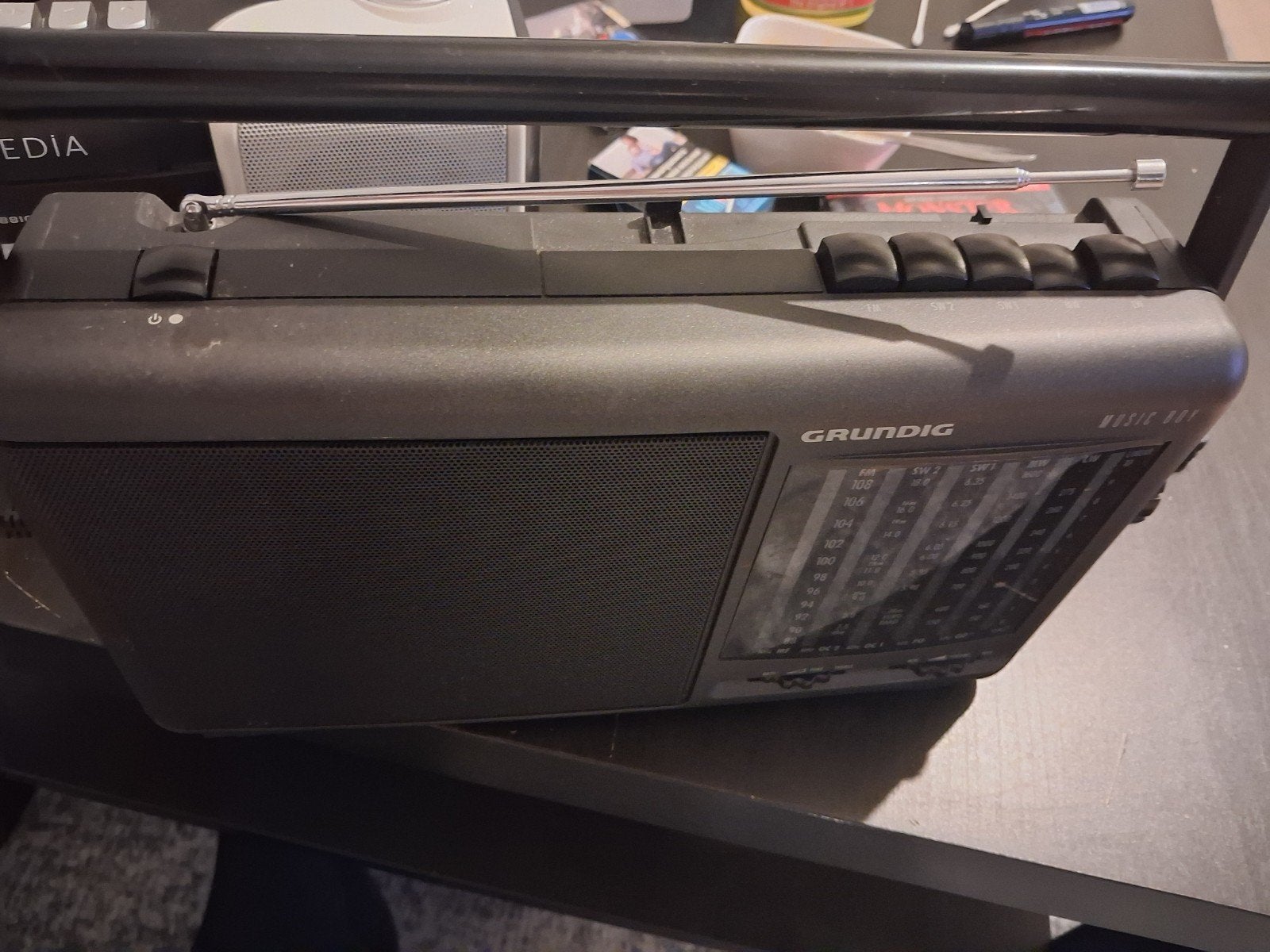 Grundig Music Boy 175 Radio - Draagbare Wereldontvanger, Ophalen of Verzenden, Gebruikt, Wereldontvanger