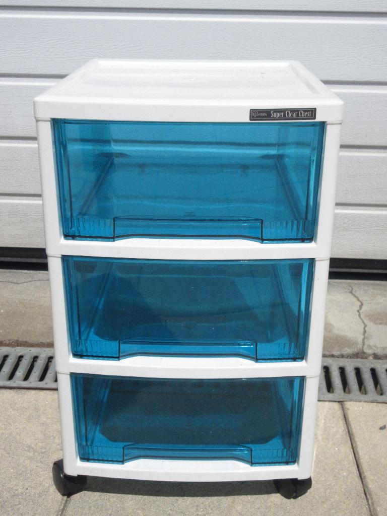 Ladekast Iris Ohyama met blauwe transparante laden, Huis en Inrichting, Kasten | Ladekasten, Ophalen, Gebruikt, 50 tot 100 cm