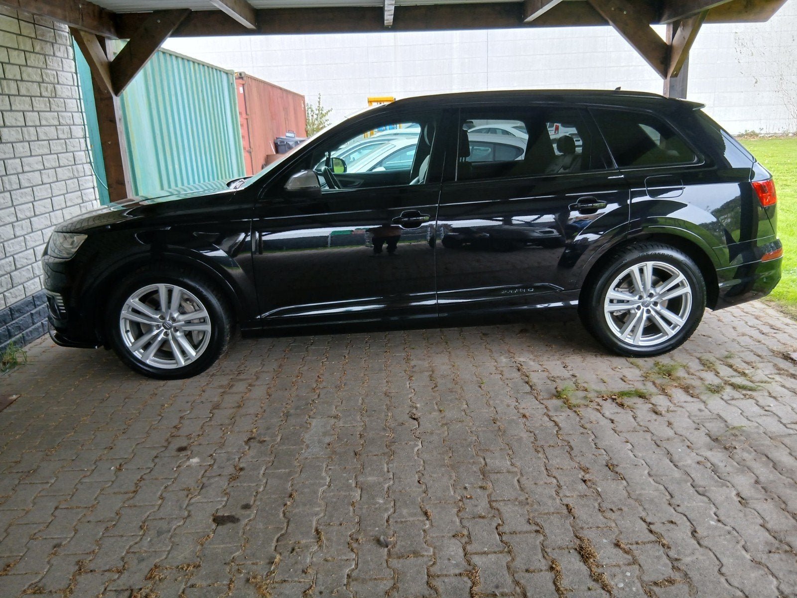 AUDI Q7 3.0 TDI SQ7 UITGEVOERD PANORAMADAK EXPORT EX BPM, Auto's, Automaat, Inductieladen voor smartphones, Zwart, Bedrijf