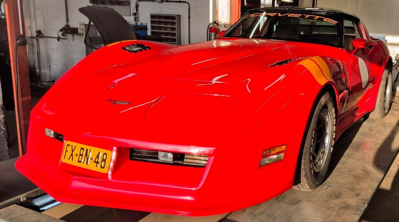 GEBR. GREENWOOD USA CORVETTE  C3 '81 TOPSTAAT GEEN GEBREKEN, Automaat, Achterwielaandrijving, 5400 cc, Leder