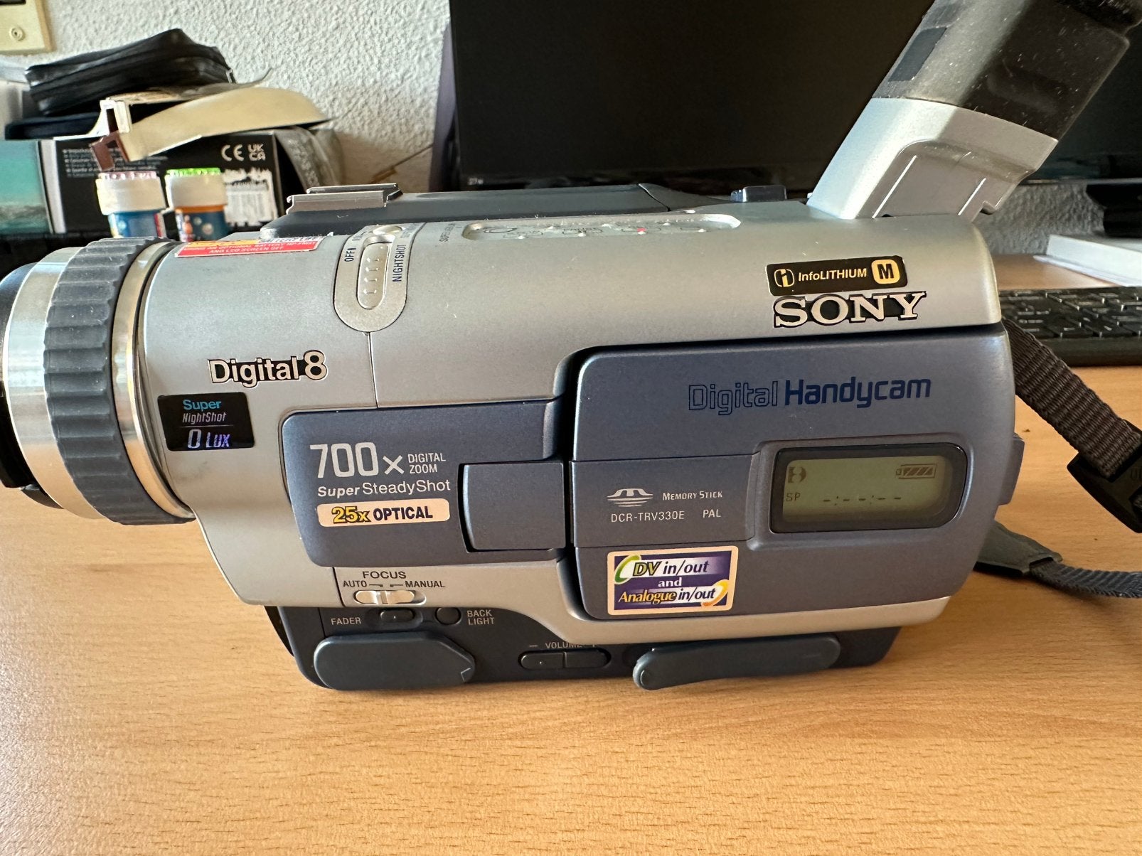 Sony DCR-TRV330E, Audio, Tv en Foto, Ophalen of Verzenden, Zo goed als nieuw, Sony, 20x of meer