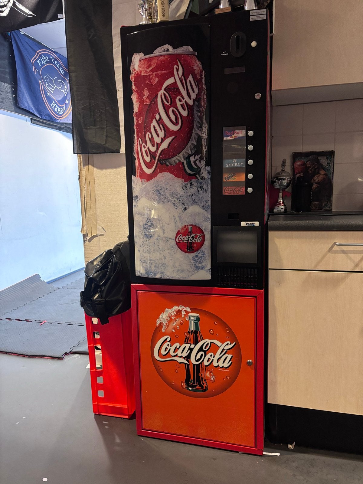 Coca-Cola frisdrankautomaat - Vendo, Witgoed en Apparatuur, Koelkasten en IJskasten, Ophalen of Verzenden, Gebruikt