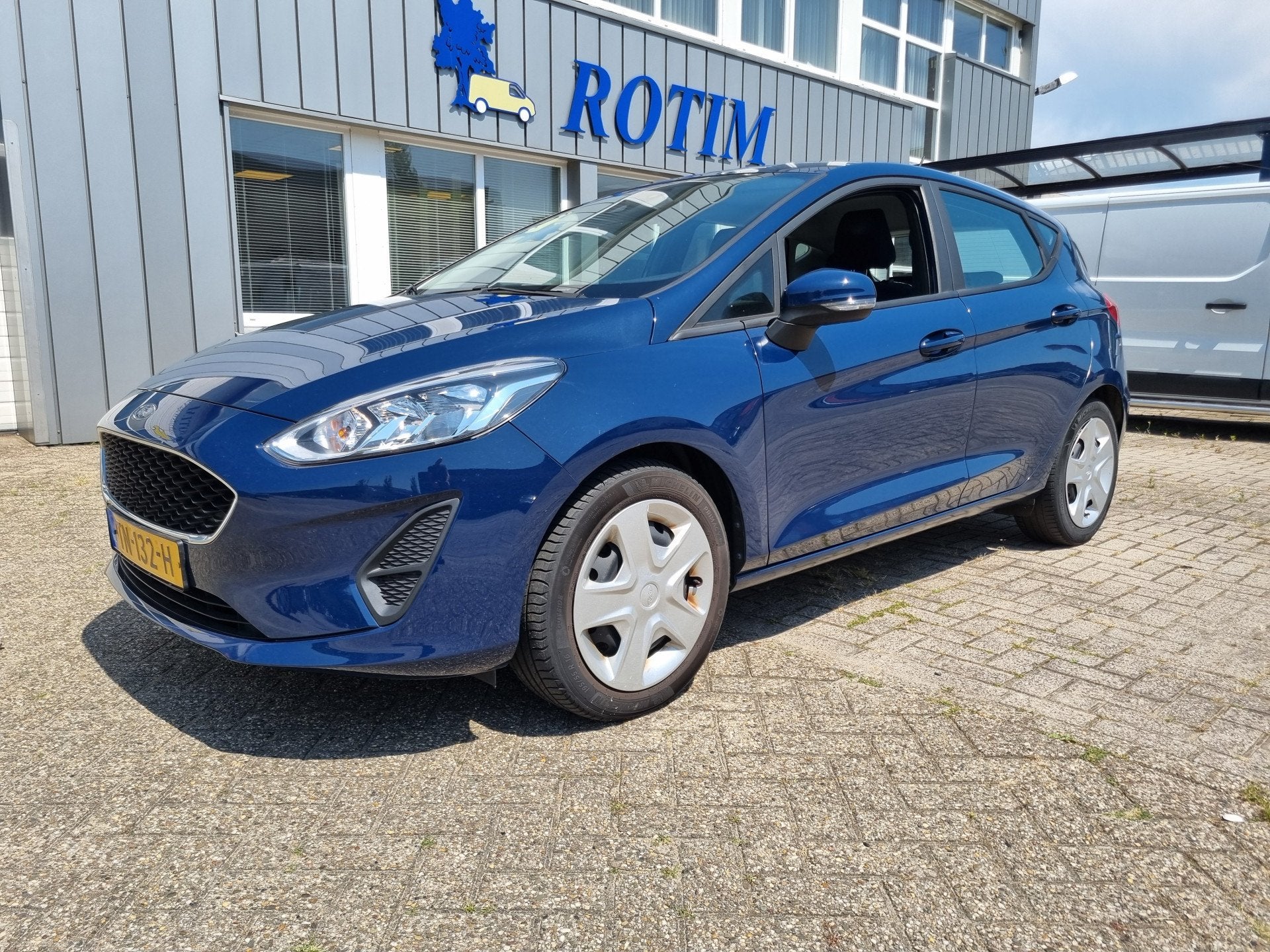 Ford Fiesta 1.1 Trend AIRCO, NAV. PDC INRUIL/FIN MOGELIJK, Voorwielaandrijving, 86 pk, Blauw, Origineel Nederlands