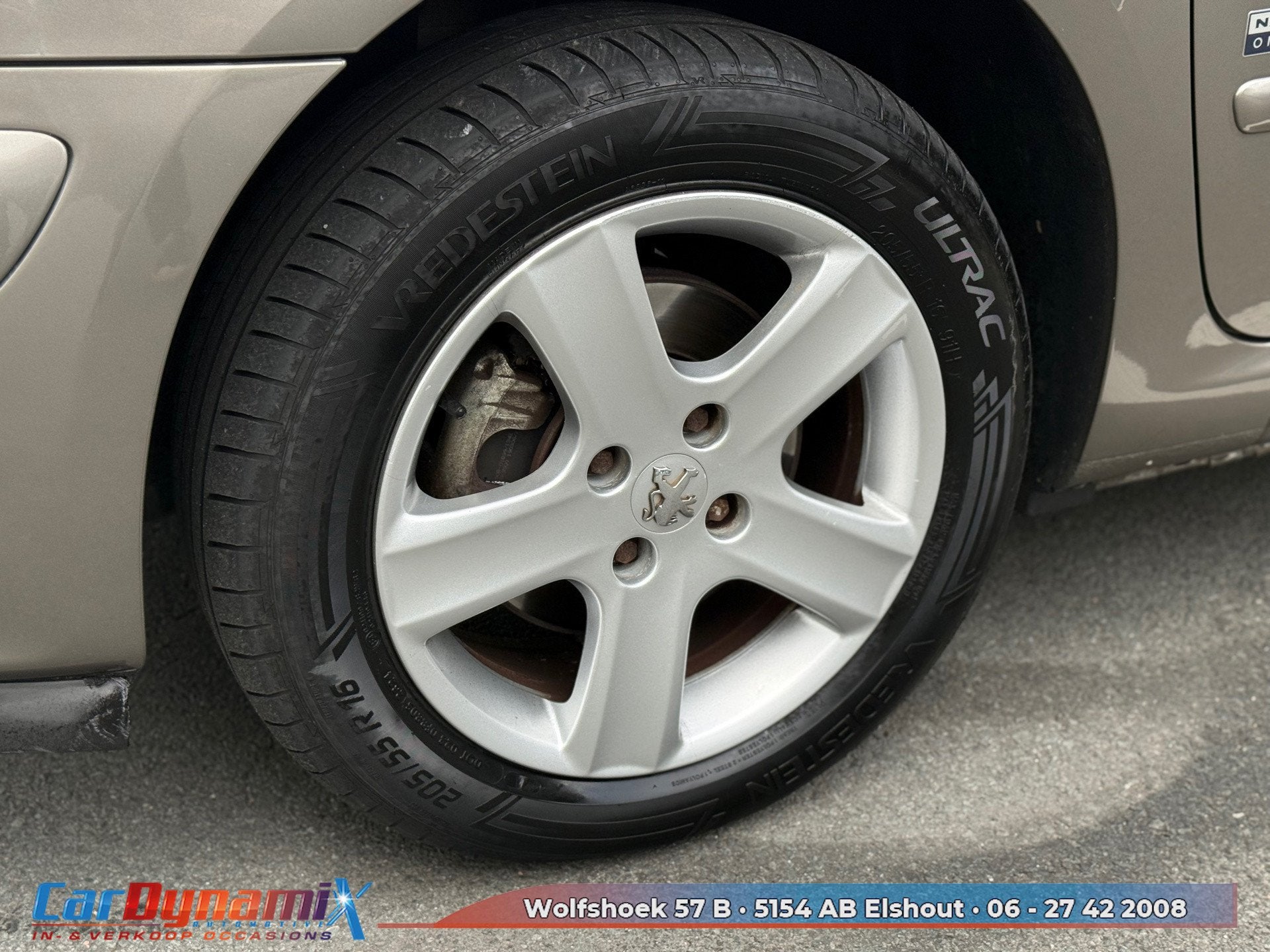 Peugeot 307 SW 2.0 16V Navtech | Automaat | Panoramadak | Ai, Gebruikt, 4 cilinders, 7 stoelen, Zilver of Grijs