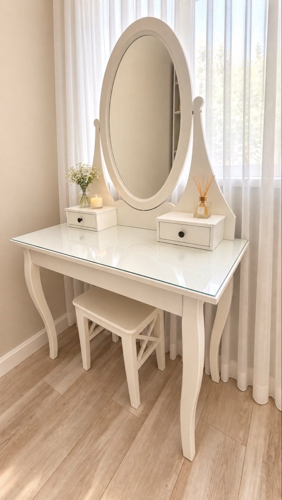 Elegante kaptafel met spiegel en krukje - Ikea Hemnes, Huis en Inrichting, Tafels | Kaptafels, Ophalen, 100 tot 150 cm, 50 tot 100 cm