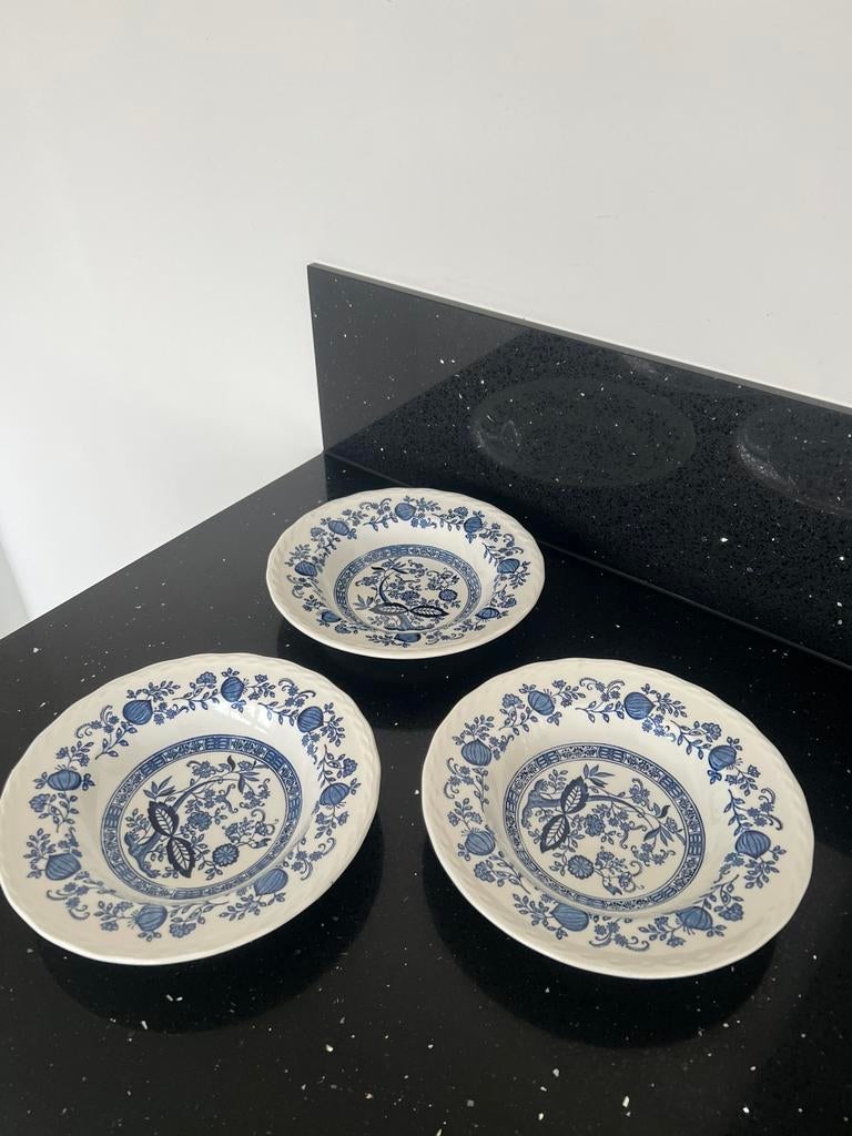 Royal Art Pottery Staffordshire England Blue Onion, Ophalen of Verzenden