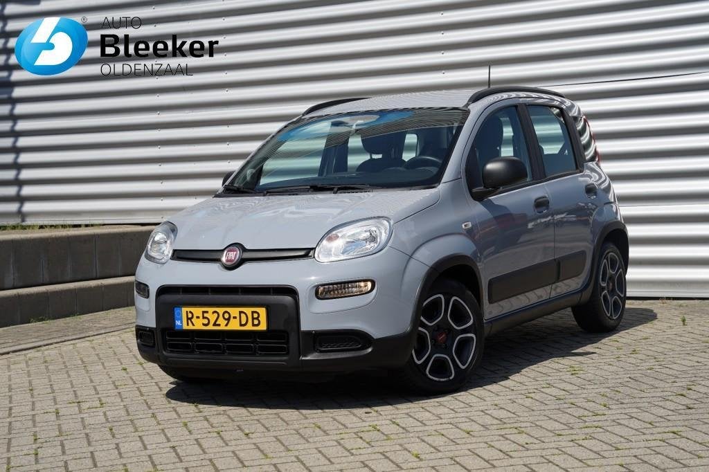 Fiat Panda 1.0 Hybrid City Life DAB Airco Carplay NL-auto!, Voorwielaandrijving, Stof, Zwart, Panda
